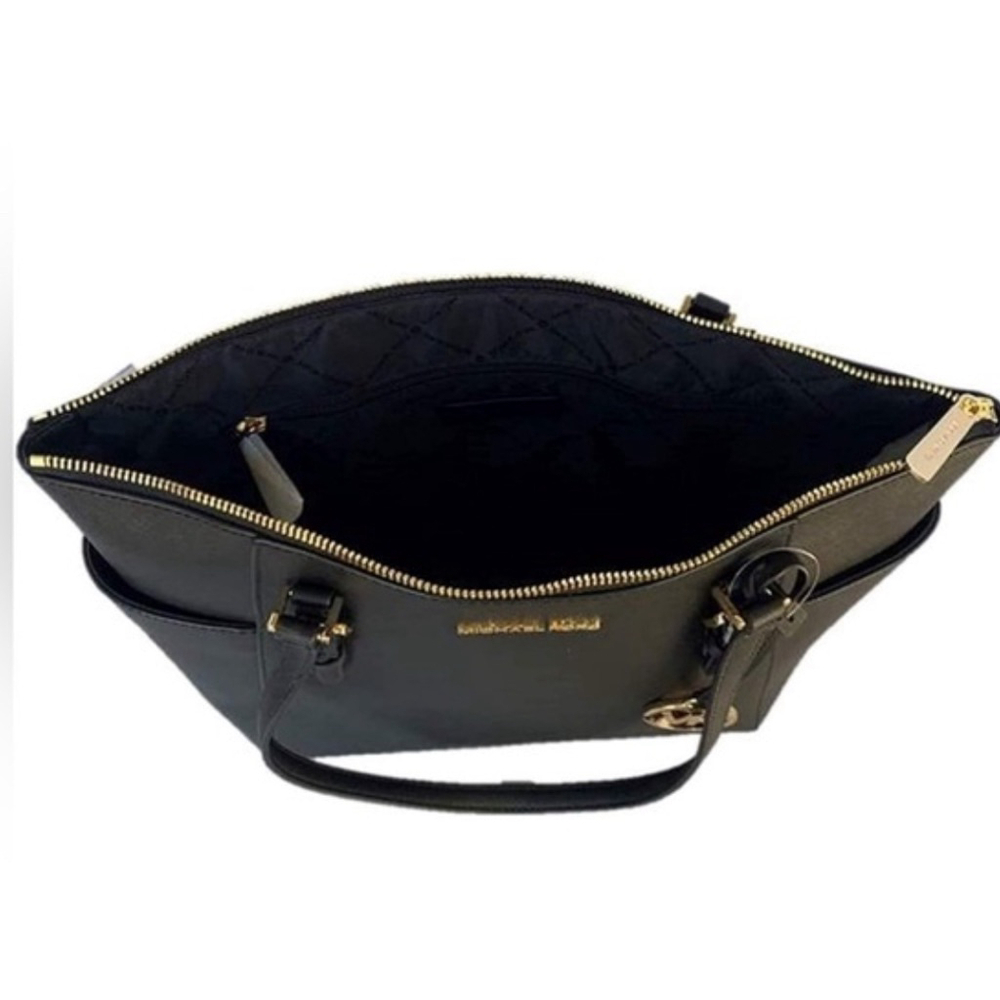 MICHAEL KORS Quiet Luxury Saffiano Black Leather Designer Shoulder Bag purse - Picture 7 of 8